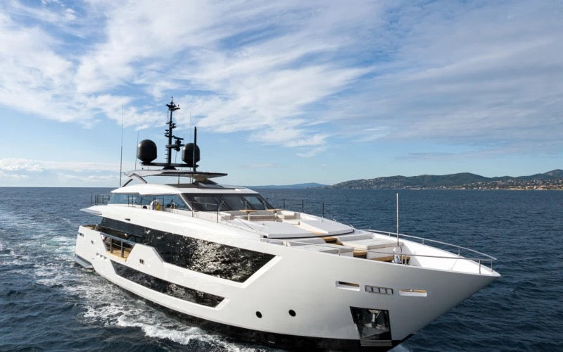 2020 Custom Line 106 — Superyacht zu verkaufen