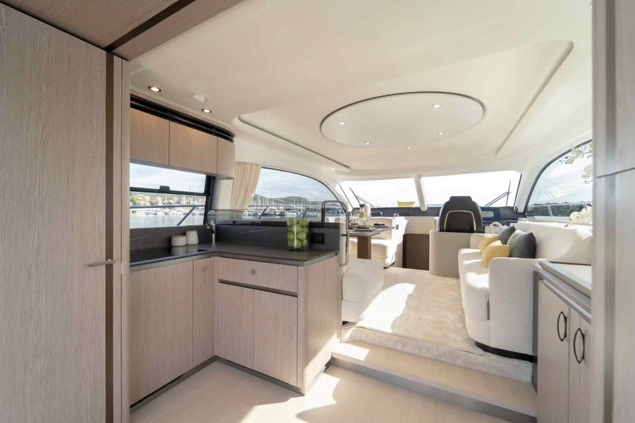 Azimut Fly 53 — 2026 New (17m) — VAT Unpaid