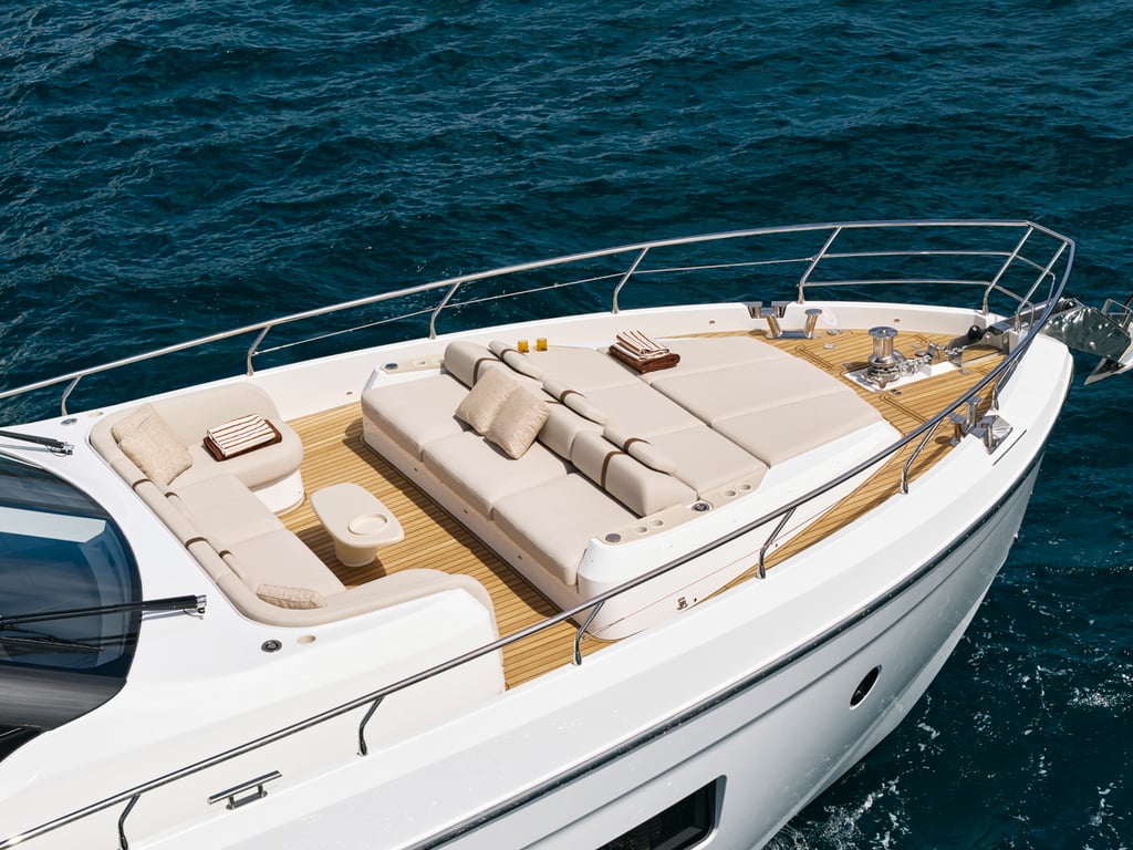 Charter M/Y EXPLORA — Azimut 82 Fly (25m, 2026) | Sicily & Mediterranean