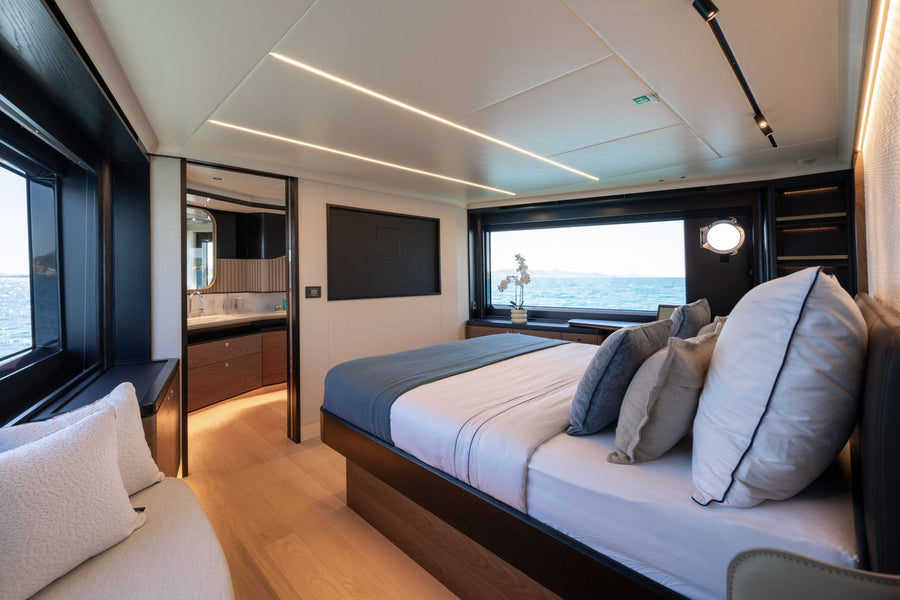Charter M/Y KNITWEAR.CLUB3 — Absolute Navetta 64 (20m, 2025)