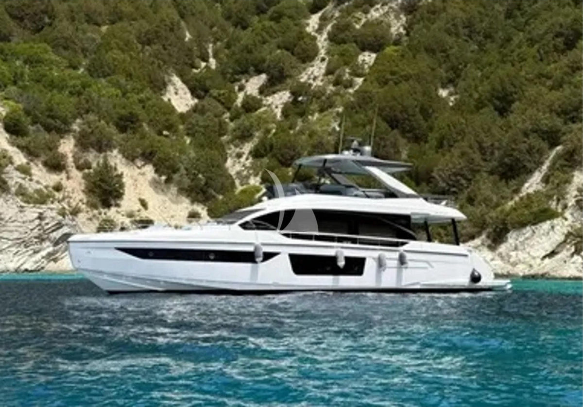 Charter M/Y LUX — Azimut 68 Fly (21m, 2026) | Mediterranean
