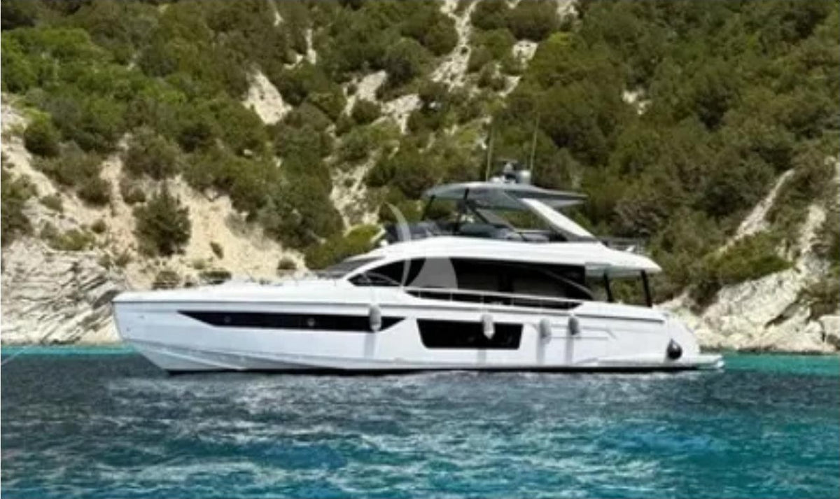 Charter M/Y LUX — Azimut 68 Fly (21m, 2026) | Mediterranean