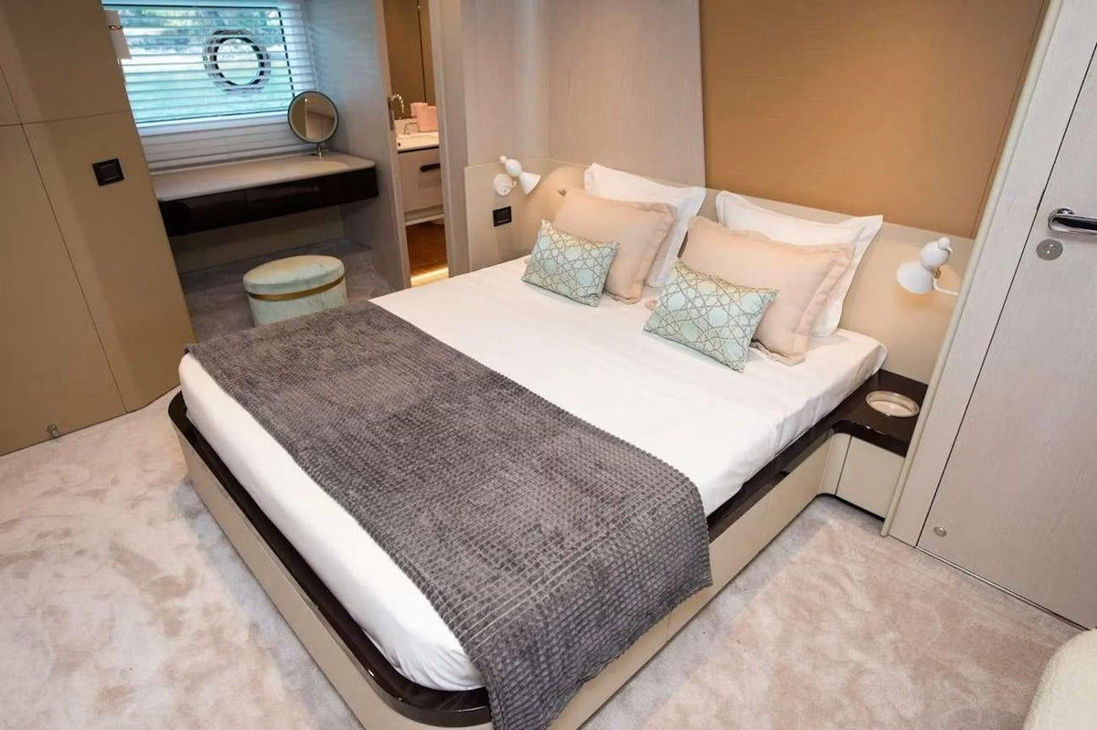 Charter M/Y PREWI — Azimut 73 (22m, 2022)