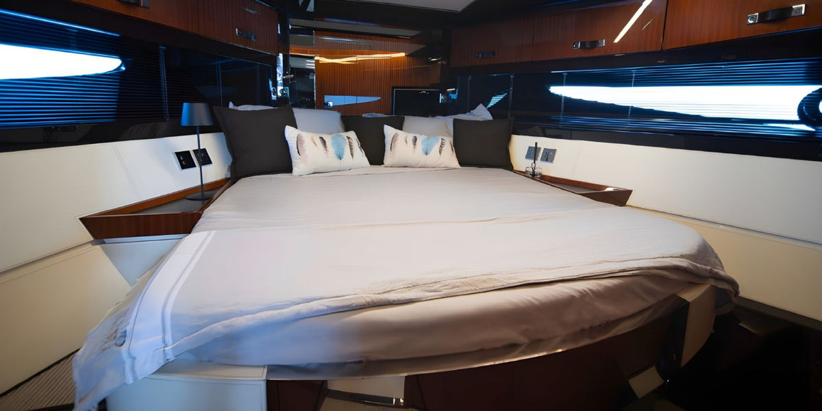 Charter M/Y SPECTRE — Riva Rivale 56' (17.16m, 2017)