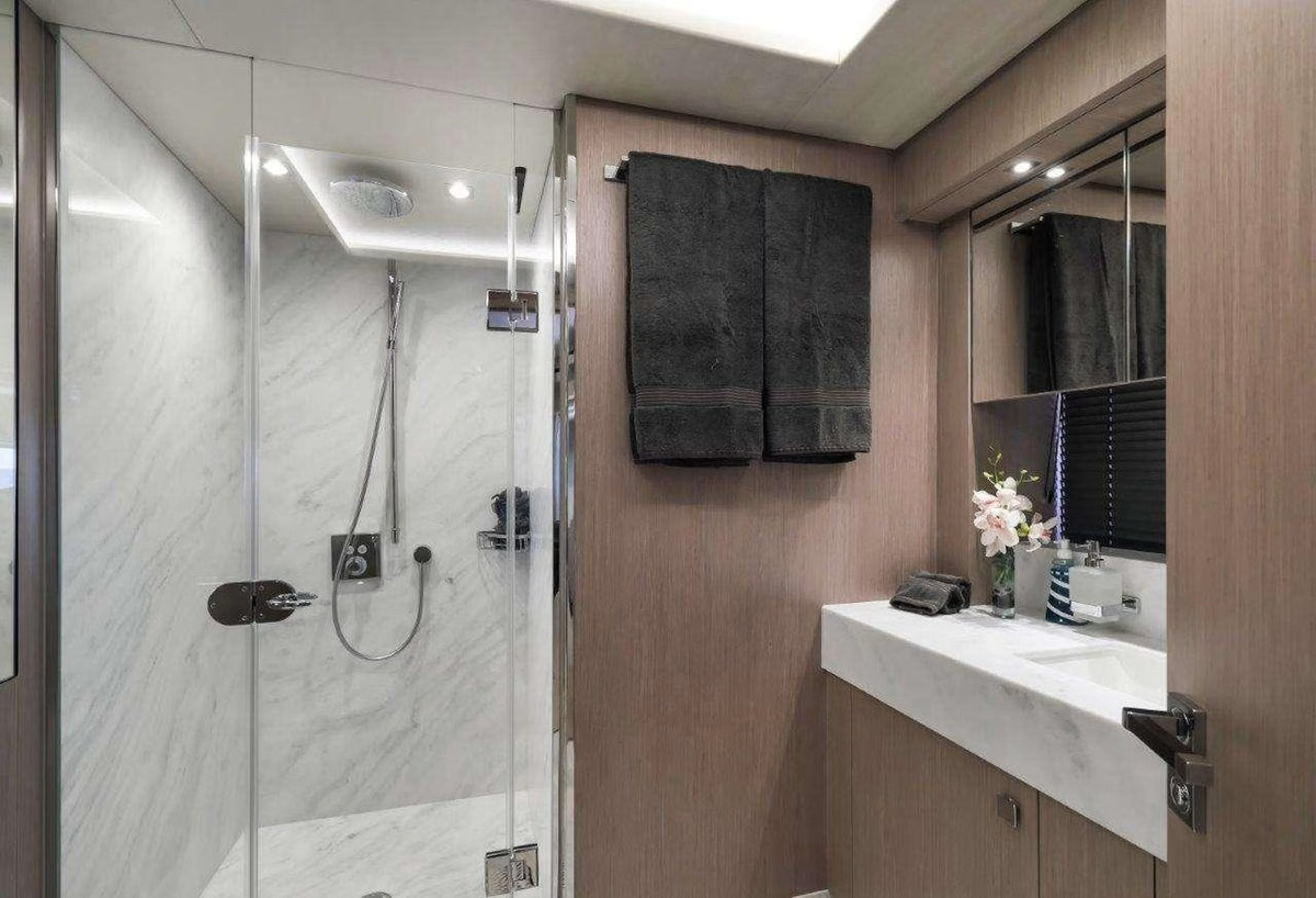 Charter M/Y TAKE IT EASY — Sunseeker 86