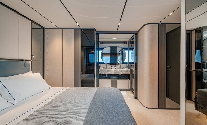 Charter M/Y TRILOGY — Ferretti 780 (24m, 2025) | Italy & Central Mediterranean