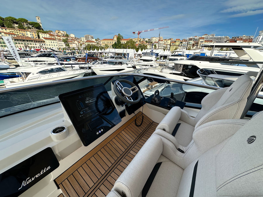 Absolute Navetta 62 — 2026 New (18.7m) — VAT Unpaid