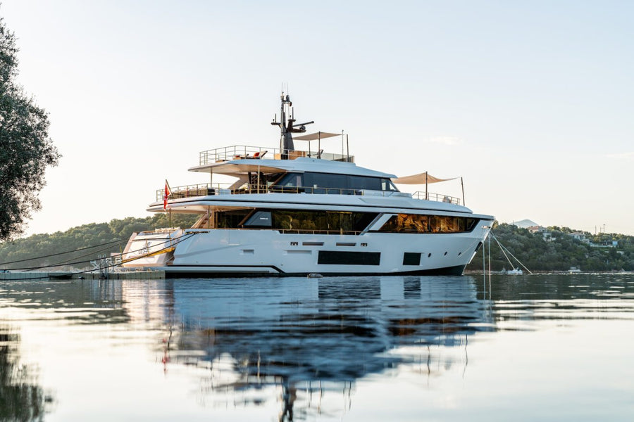 Custom Line Navetta 30 — 2024 (28m) — VAT Unpaid