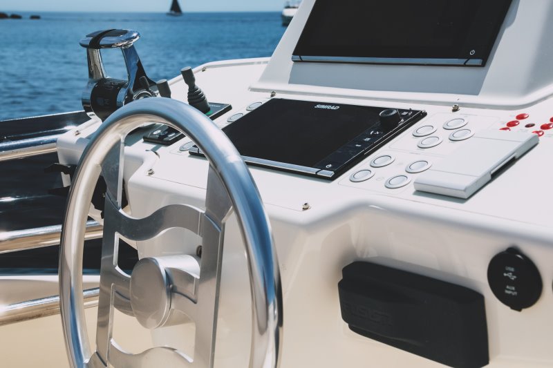 Ferretti Yachts 550 — 2017 (17m) — VAT Unpaid