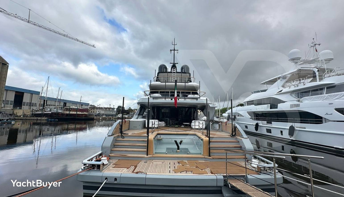 Benetti Oasis 34m M/Y Y — 2025 New (34m)