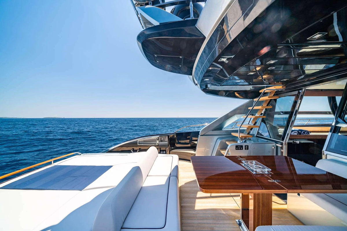 Charter M/Y BLUE SHARK — Riva 67 (21m, 2019)