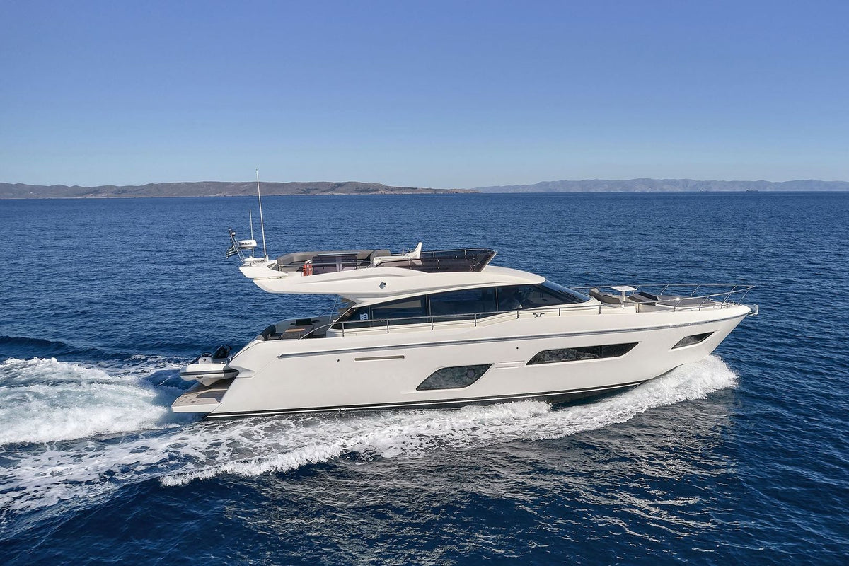 Charter M/Y EL PETAS — Ferretti 550 (17m, 2022)