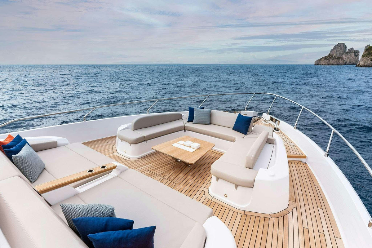Czarter M/Y FAST — Ferretti 860 (27m, 2025)