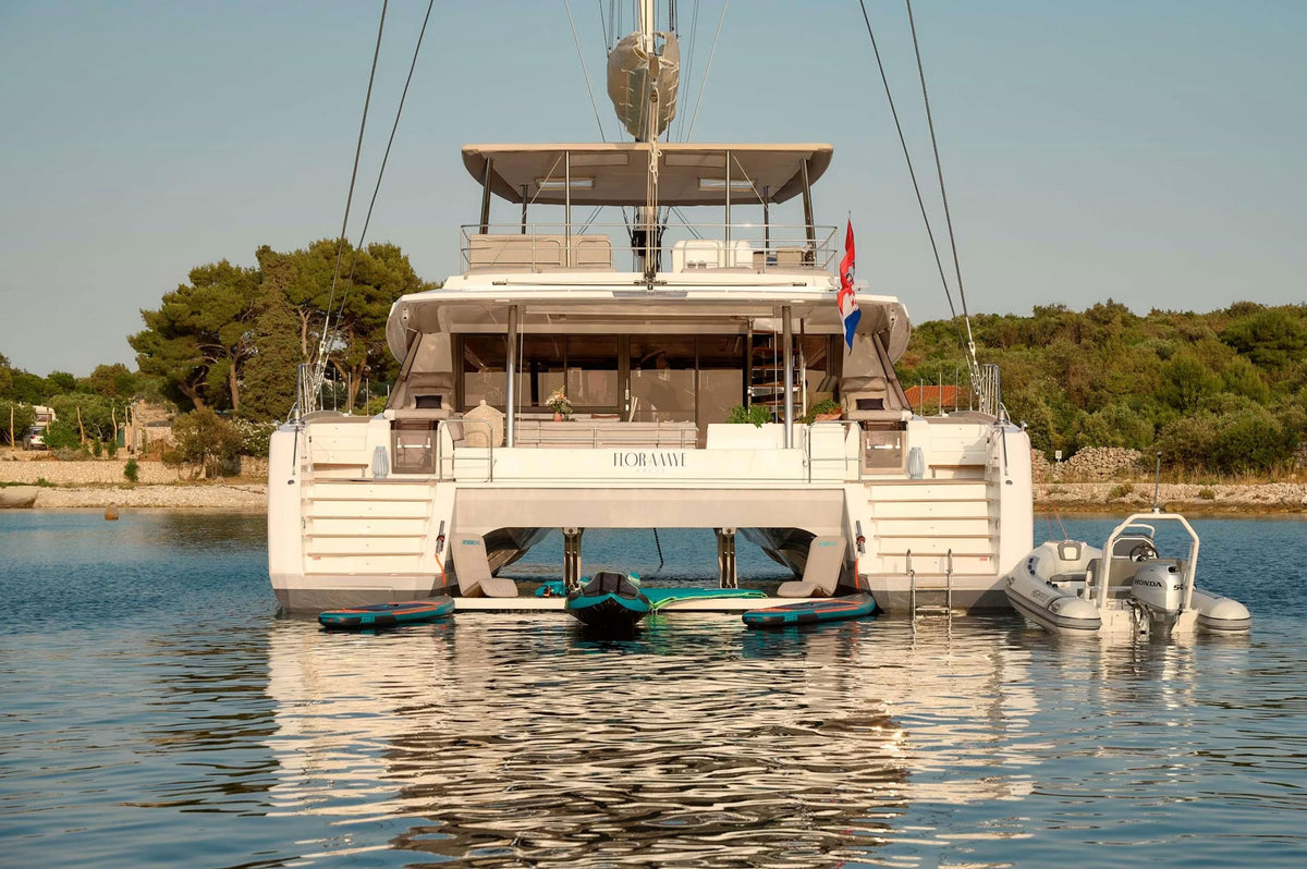 Charter CAT FLORAMYE — Fountaine Pajot 67 (20m, 2025)