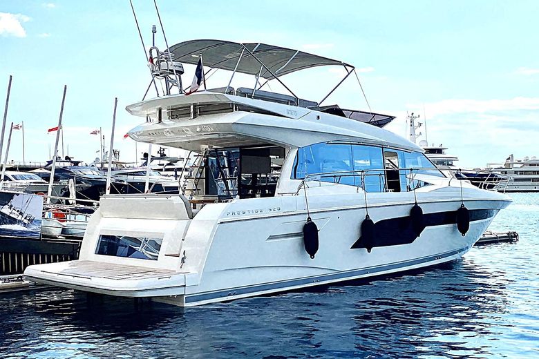 Prestige 520 Fly — 2023 Pre-Owned (15m)