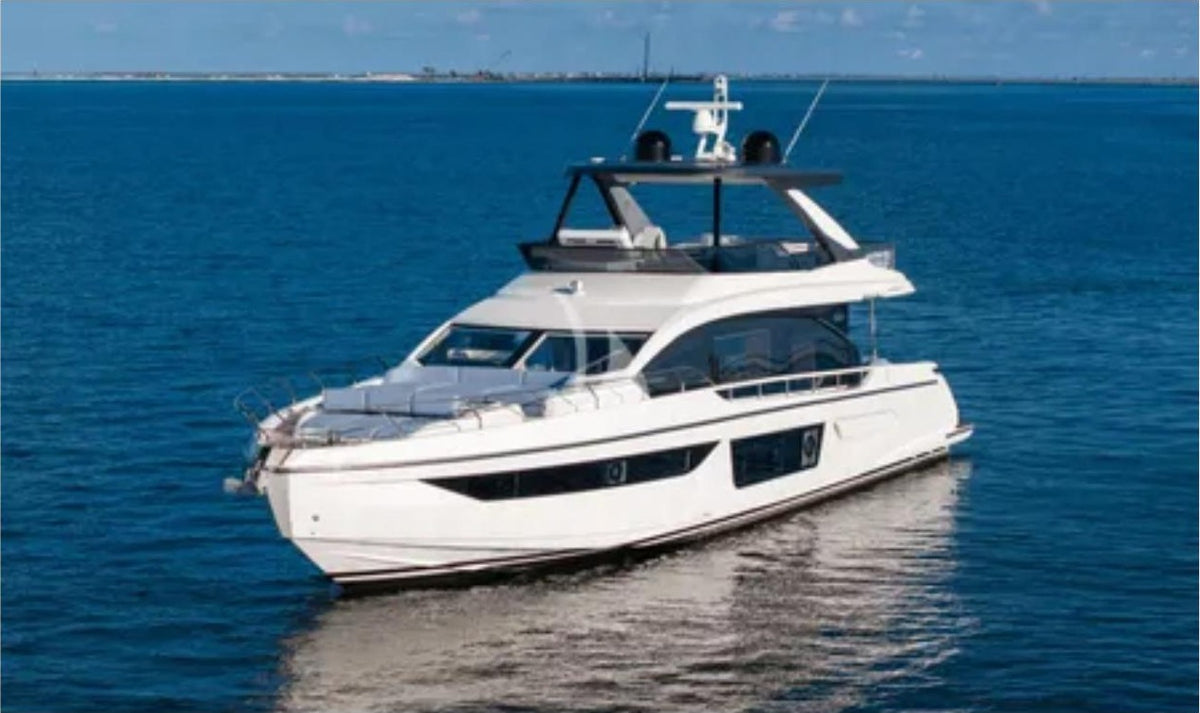Charter M/Y LUX — Azimut 68 Fly (21m, 2026) | Mediterranean