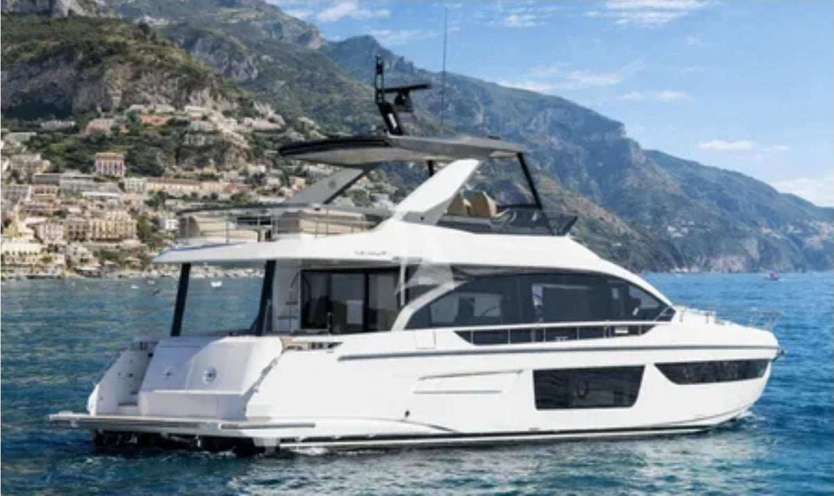 Charter M/Y LUX — Azimut 68 Fly (21m, 2026) | Mediterranean