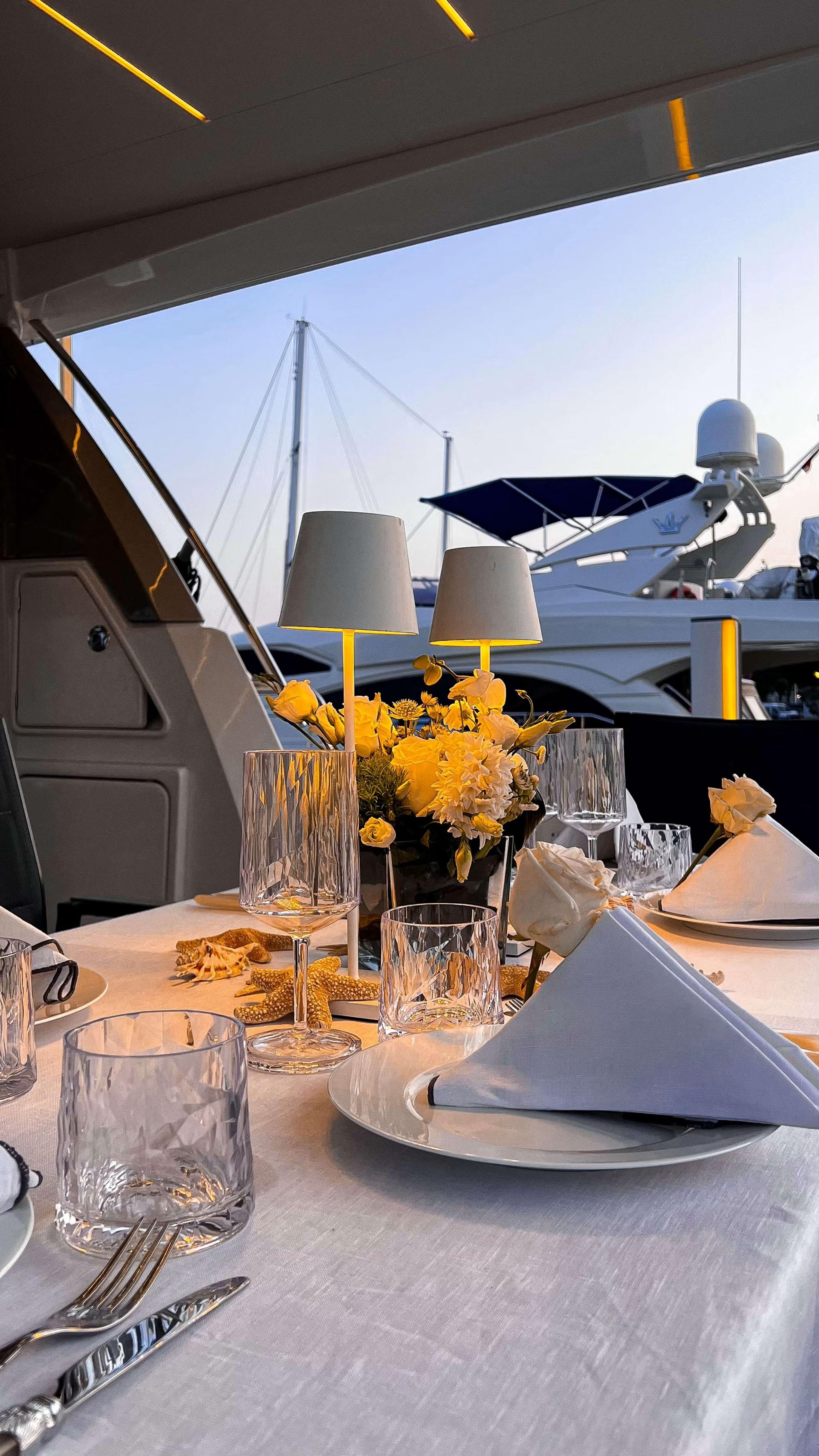 Charter M/Y ROMY ONE — Prestige 70 (21m, 2020)