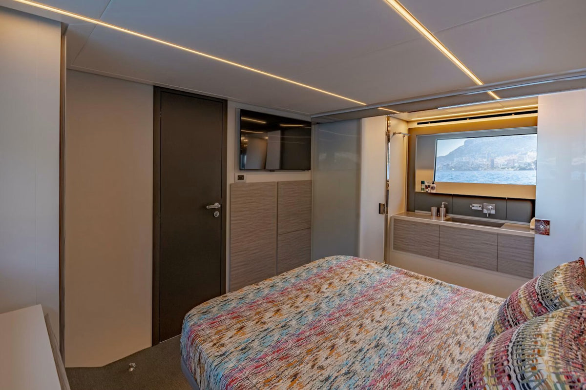 Pershing 6X M/Y Silver Missile — 2023 Pre-Owned (19m)