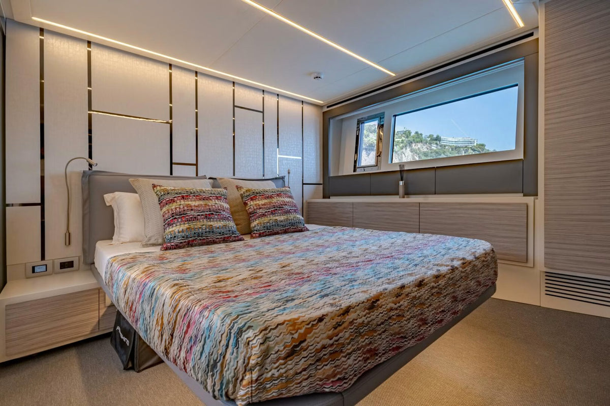 Pershing 6X M/Y Silver Missile — 2023 Pre-Owned (19m)
