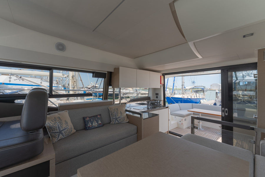 2022 Prestige 460 F — Talulah
