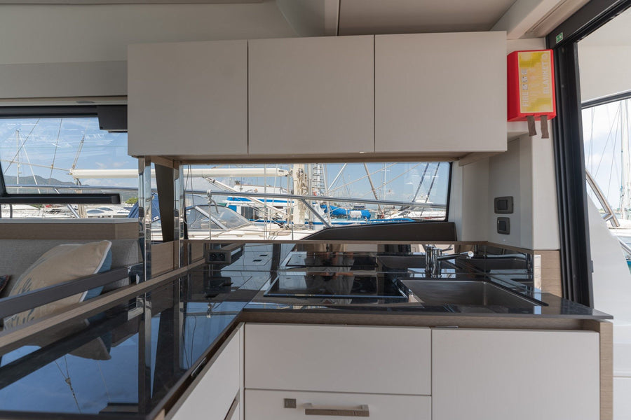 2022 Prestige 460 F — Talulah