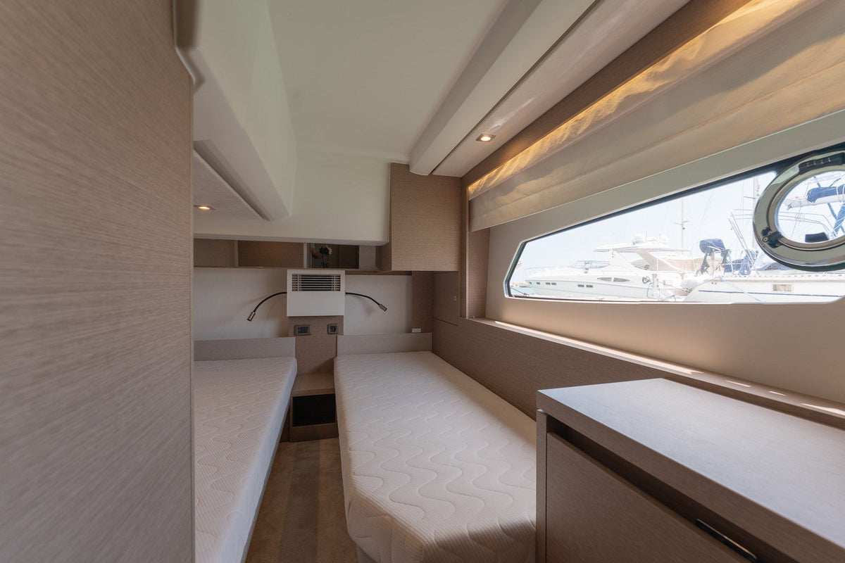 2022 Prestige 460 F — Talulah